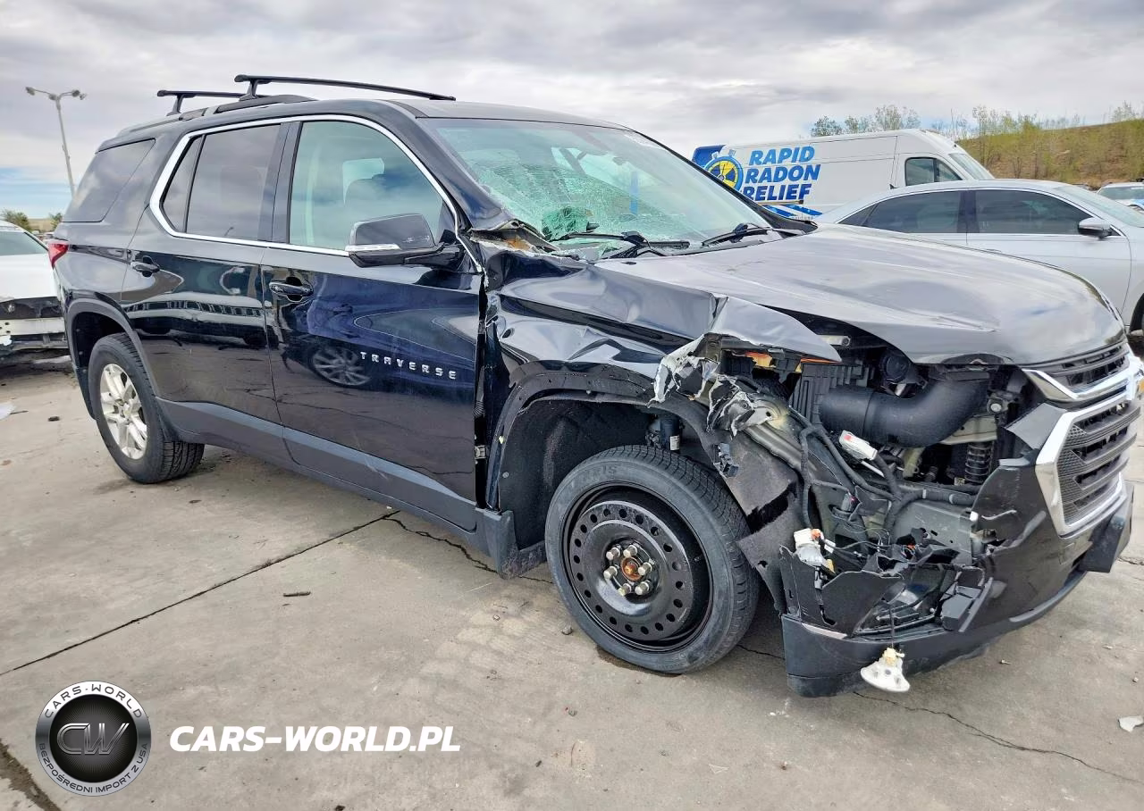 2018 Chevrolet Traverse Lt VIN:1GNEVGKW2JJ158652 - 4