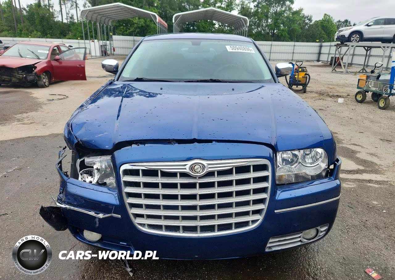 2010 Chrysler 300 Touring VIN:2C3CA1CV1AH255751 - 5
