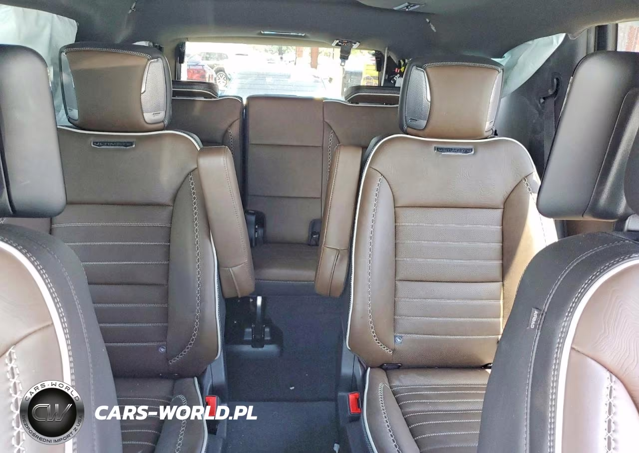 2026 GMC Yukon Denali Ultimate VIN:1GKS2EK82TR121099 - 10