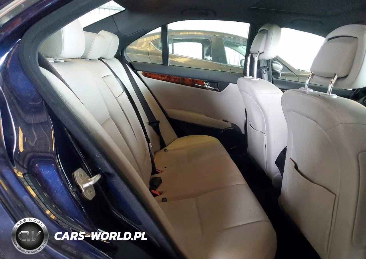 2010 Mercedes-Benz C-Class VIN:WDDGF5EBXAF427789 - 10