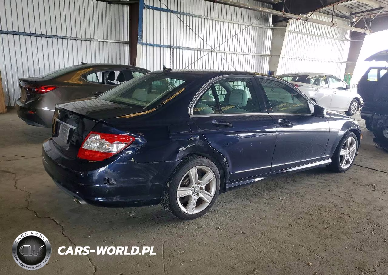 2010 Mercedes-Benz C-Class VIN:WDDGF5EBXAF427789 - 3