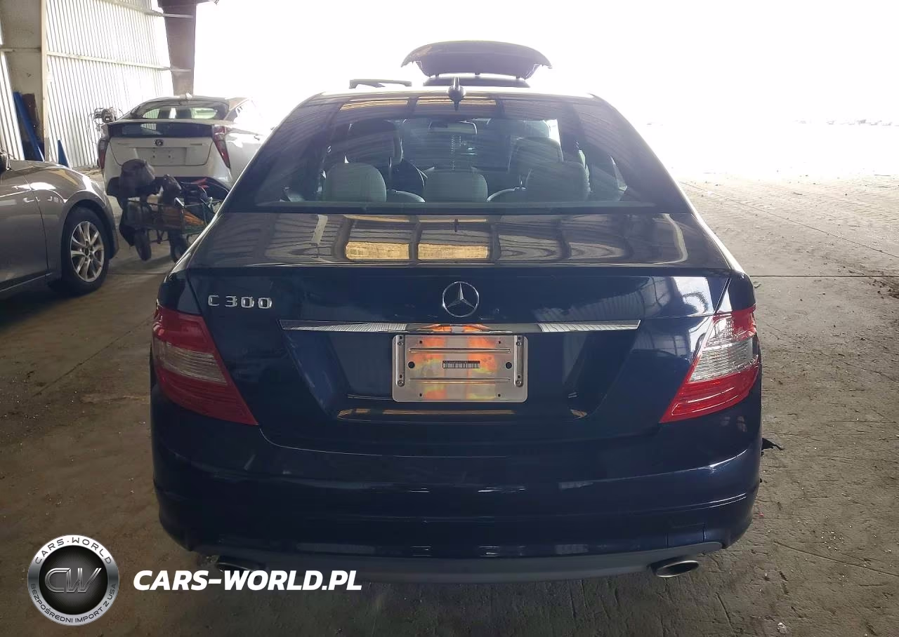 2010 Mercedes-Benz C-Class VIN:WDDGF5EBXAF427789 - 6