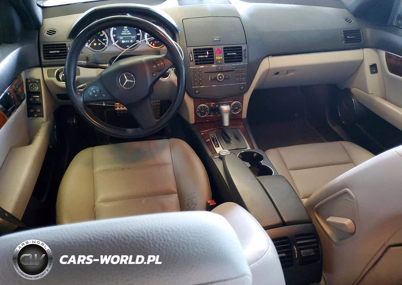 2010 Mercedes-Benz C-Class VIN:WDDGF5EBXAF427789 - 8