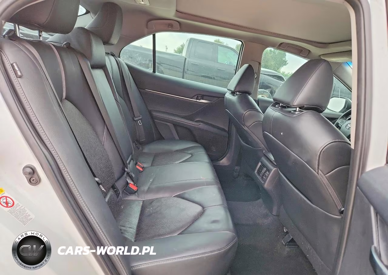 2018 Toyota Camry Xse V6 VIN:4T1BZ1HK6JU002402 - 10