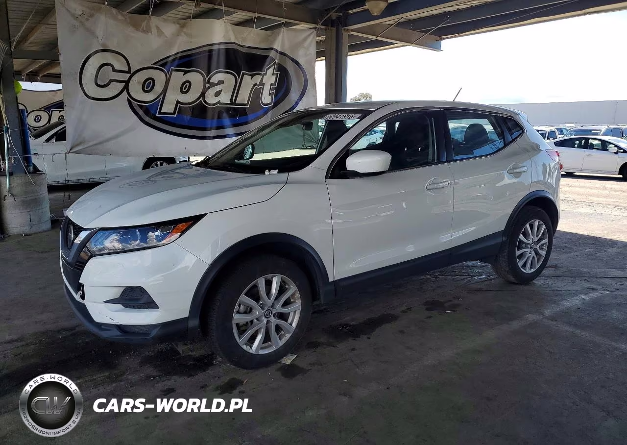 2022 Nissan Rogue Sport S