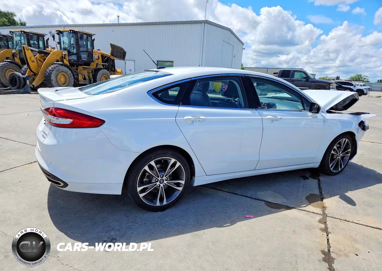 2018 Ford Fusion Titanium VIN:3FA6P0K99JR260891 - 3