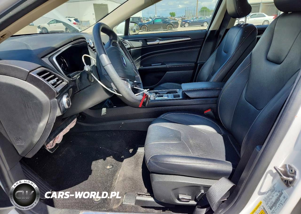 2018 Ford Fusion Titanium VIN:3FA6P0K99JR260891 - 7