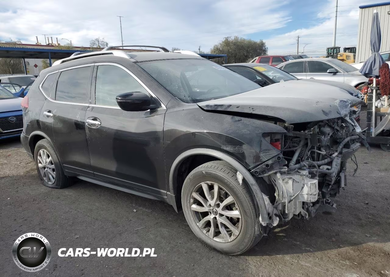 2018 Nissan Rogue S VIN:JN8AT2MTXJW450611 - 4