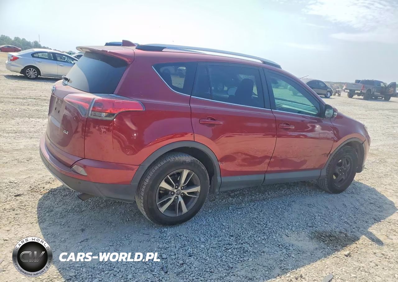 2018 Toyota Rav4 Xle VIN:2T3WFREVXJW461267 - 3