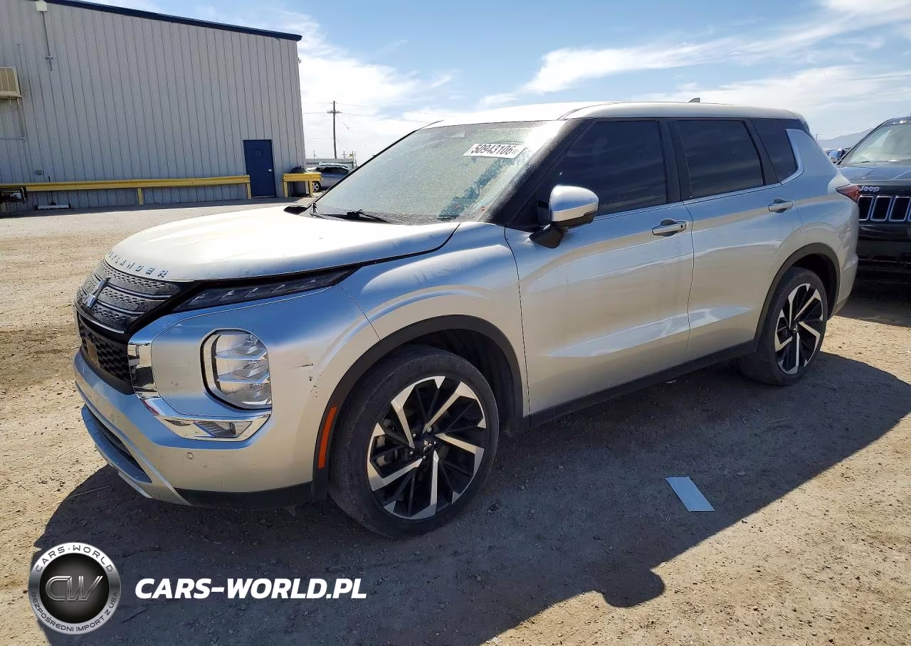 2022 Mitsubishi Outlander Se