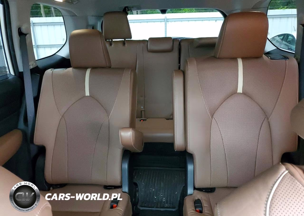 2024 Toyota Grand Highlander Xle VIN:5TDAAAB59RS018202 - 10