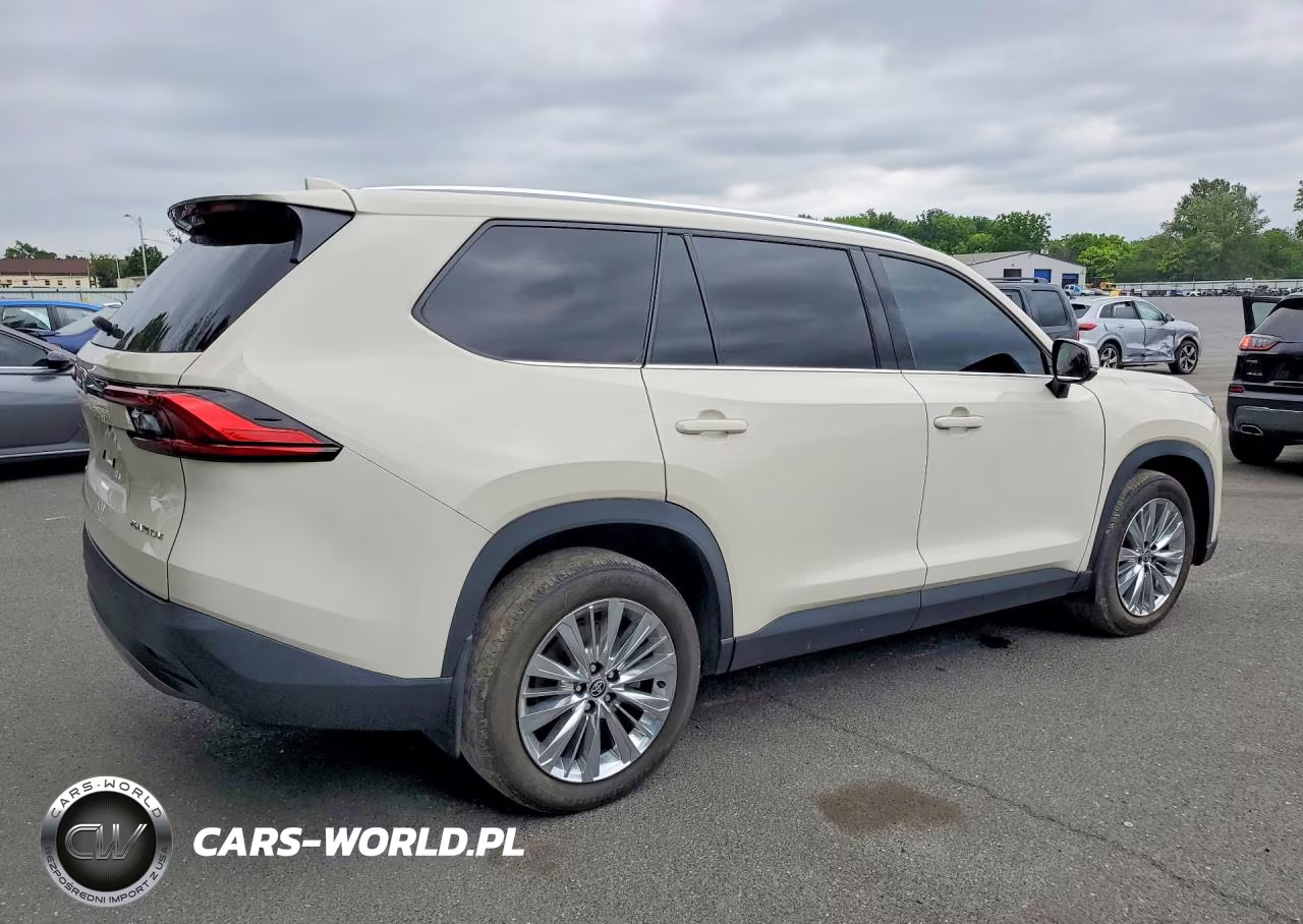 2024 Toyota Grand Highlander Xle VIN:5TDAAAB59RS018202 - 3