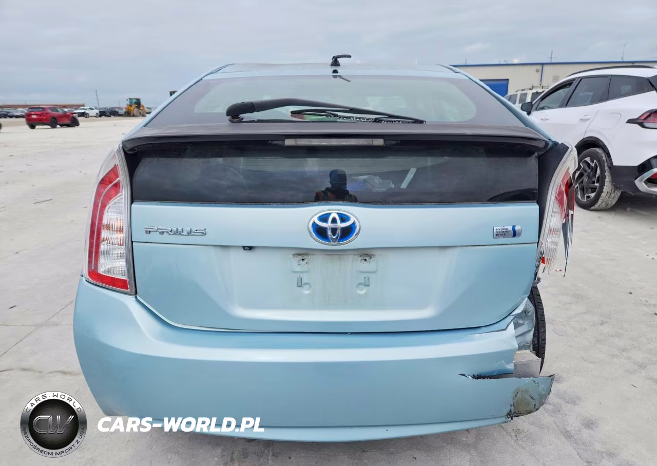 2015 Toyota Prius Two VIN:JTDKN3DU9F1900181 - 6