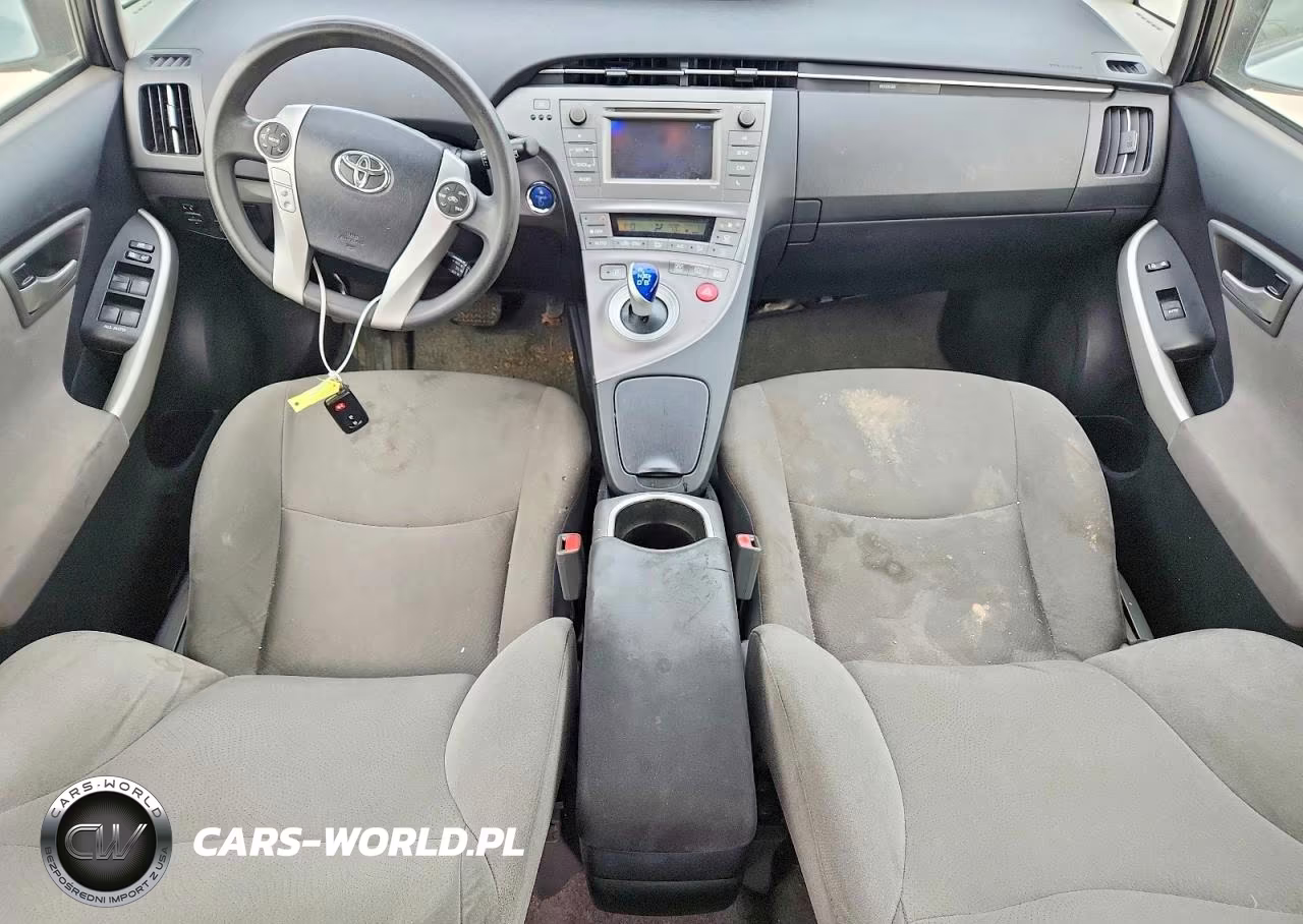 2015 Toyota Prius Two VIN:JTDKN3DU9F1900181 - 8