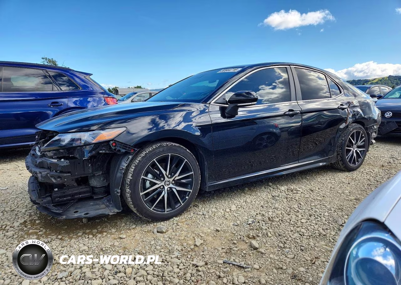 2024 Toyota Camry Hybrid Se – zdjęcie 1 z 13