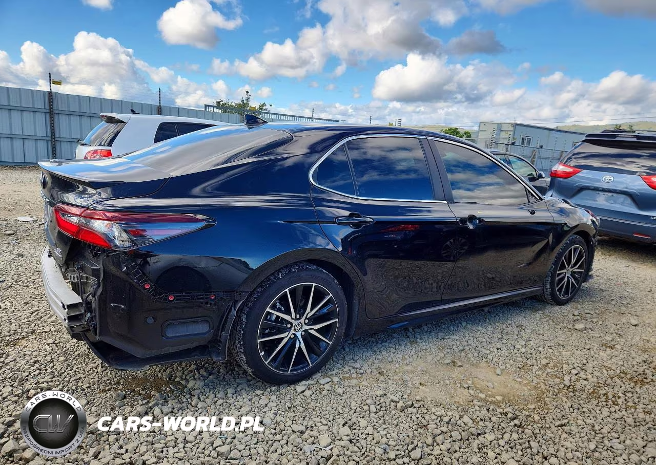 2024 Toyota Camry Hybrid Se VIN:4T1G31AK2RU623021 - 3