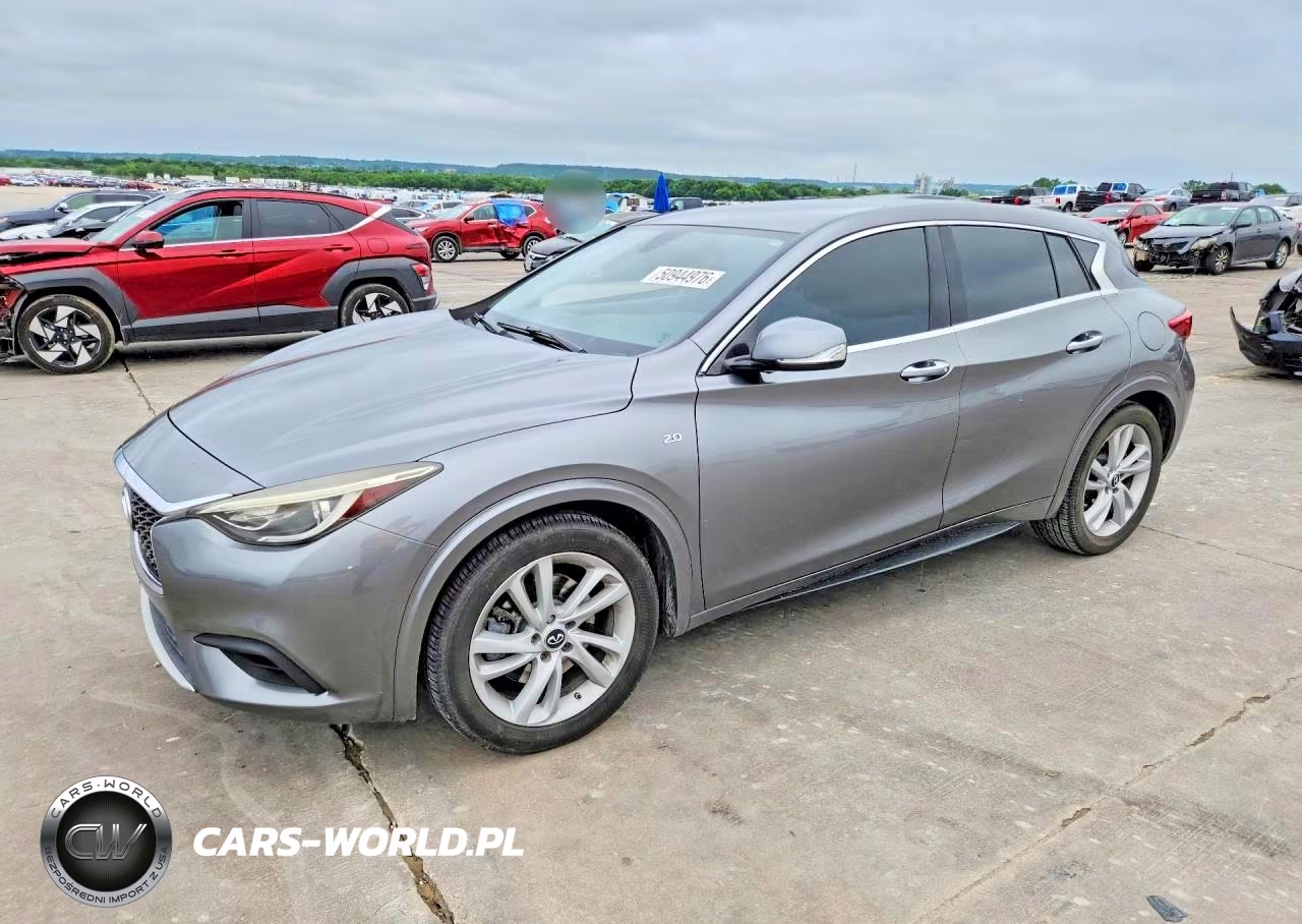 2018 Infiniti Qx30 Luxury – zdjęcie 1 z 12