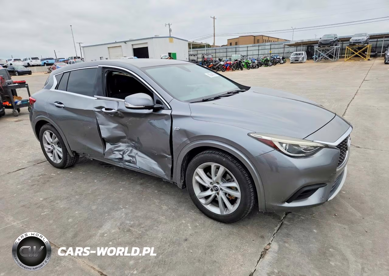 2018 Infiniti Qx30 Luxury VIN:SJKCH5CPXJA053292 - 4