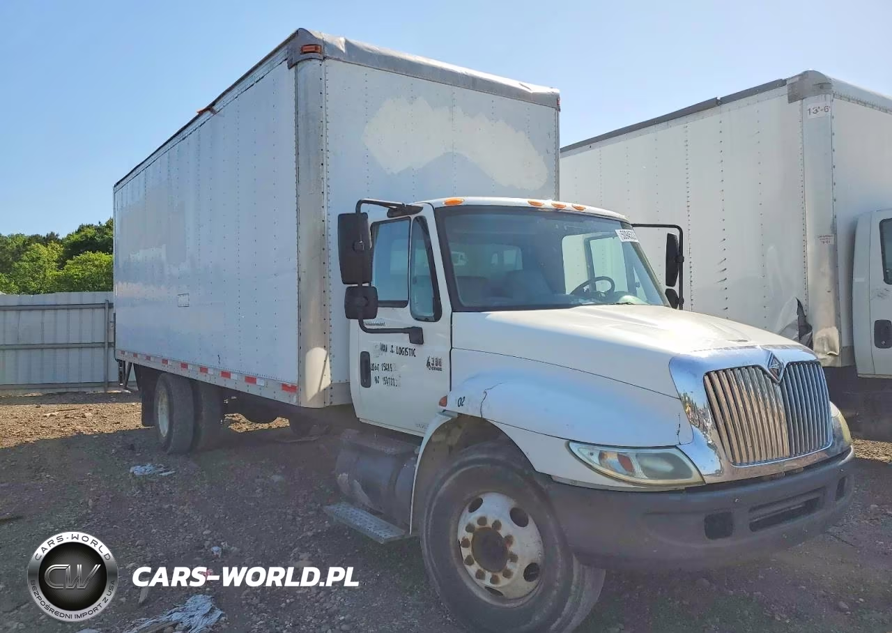 2007 International 4300 Box Truck