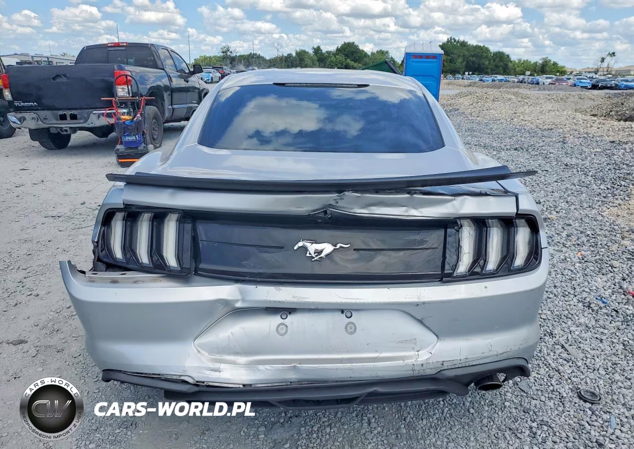 2018 Ford Mustang VIN:1FA6P8TH5J5121610 - 6