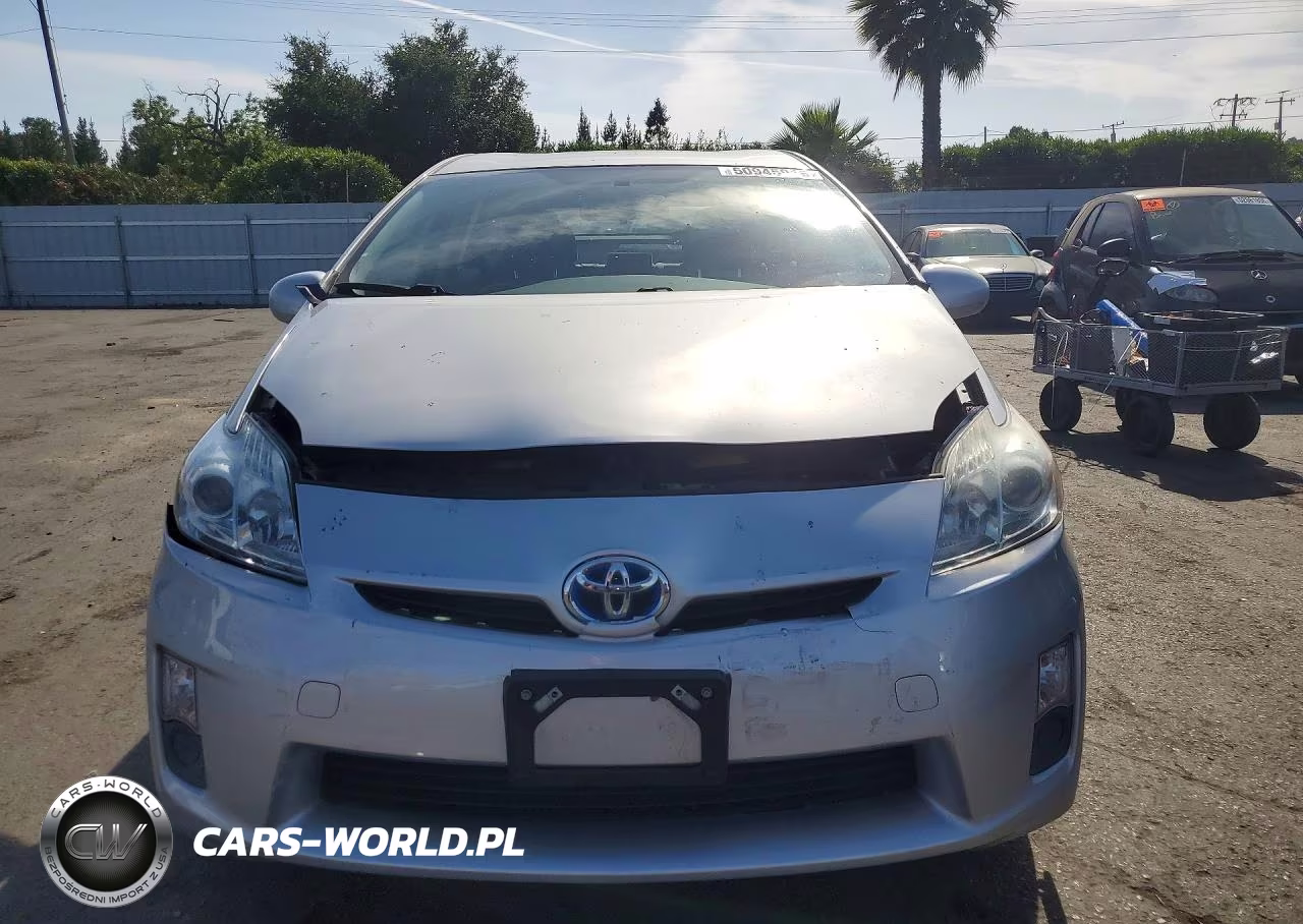 2010 Toyota Prius Iii VIN:JTDKN3DU8A0010060 - 5
