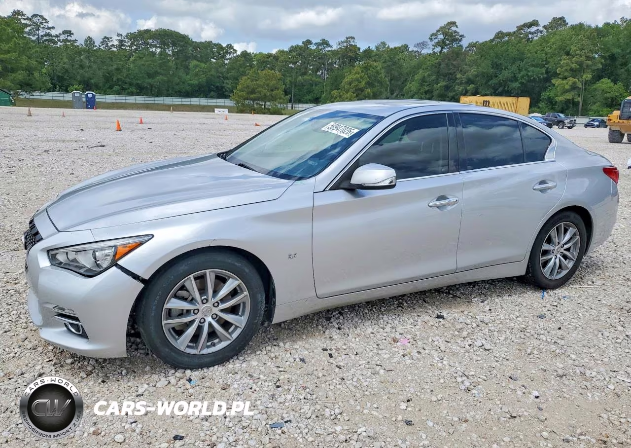 2015 Infiniti Q50 Premium