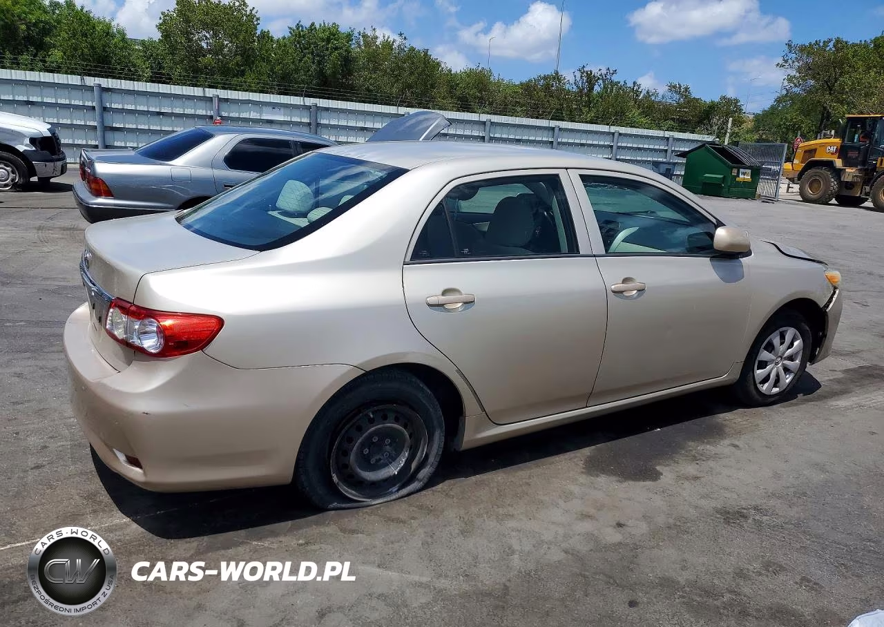 2013 Toyt Corolla VIN:2T1BU4EE2DC945519 - 3