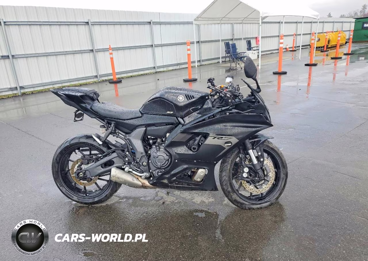 2025 Yamaha Yzfr7