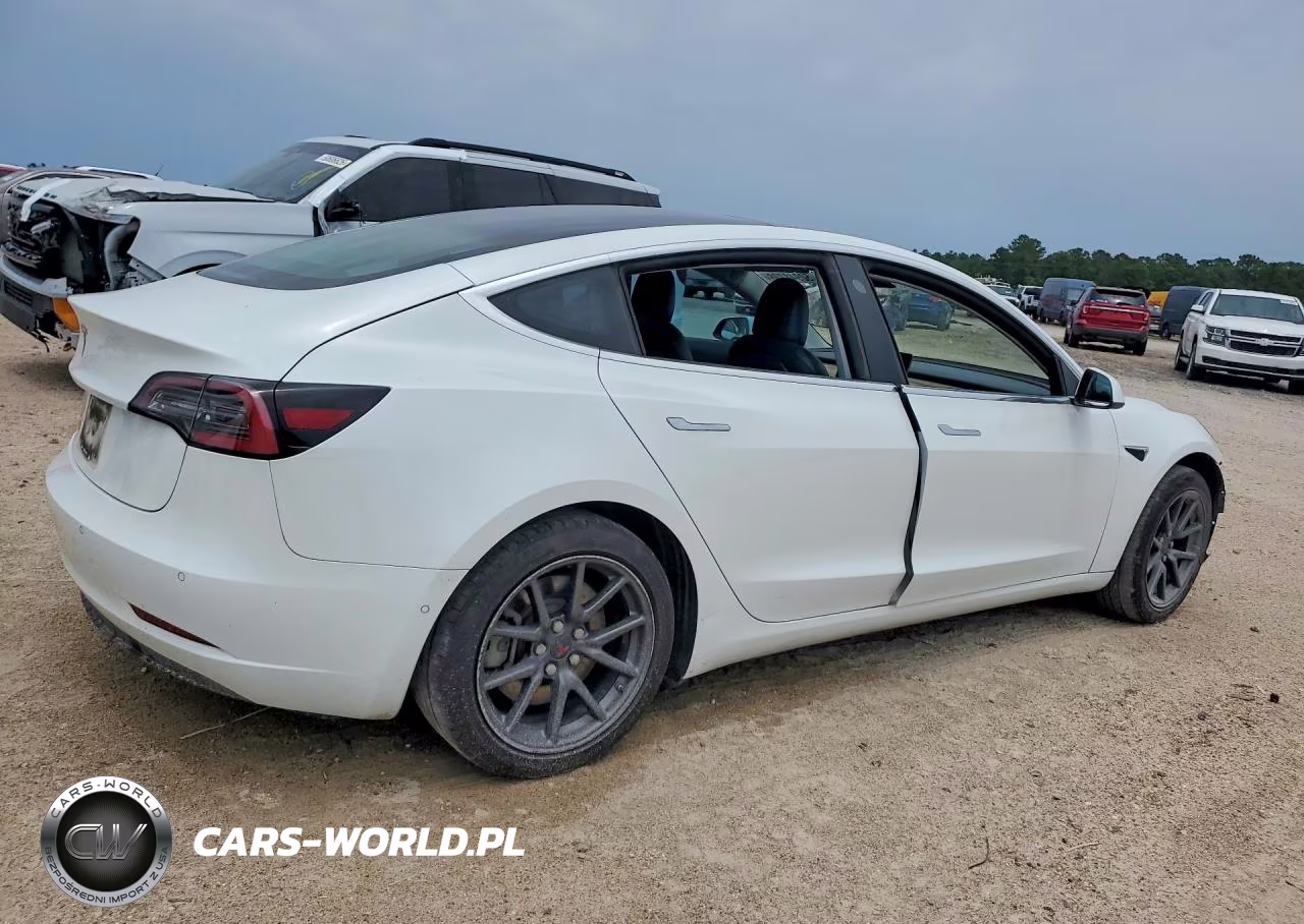 2018 Tesla Model 3 VIN:5YJ3E1EA4JF051932 - 3