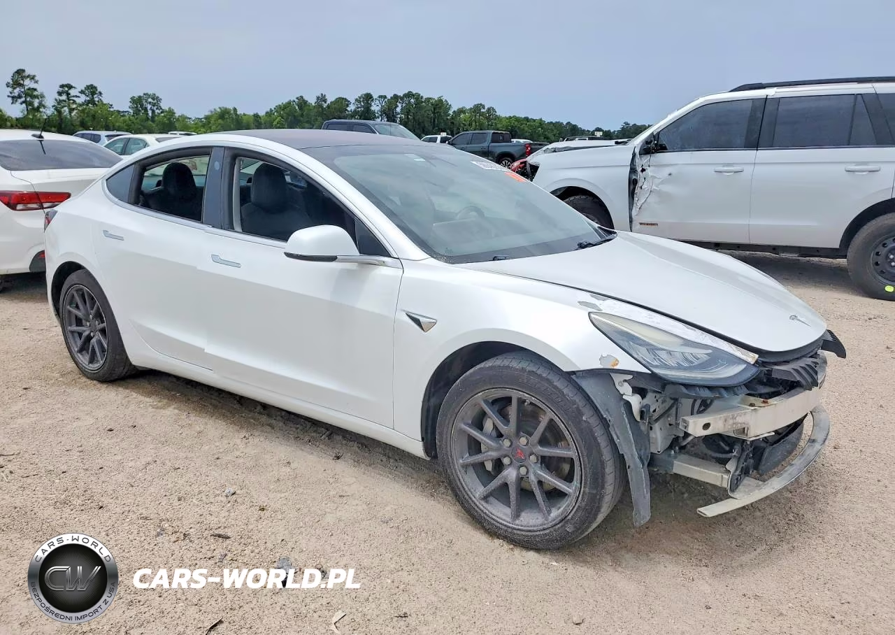 2018 Tesla Model 3 VIN:5YJ3E1EA4JF051932 - 4