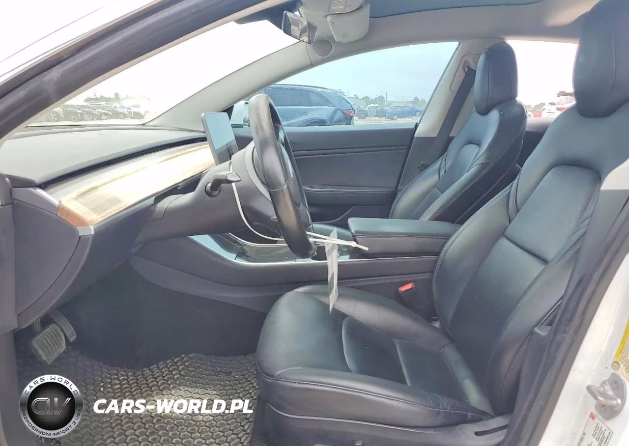 2018 Tesla Model 3 VIN:5YJ3E1EA4JF051932 - 7