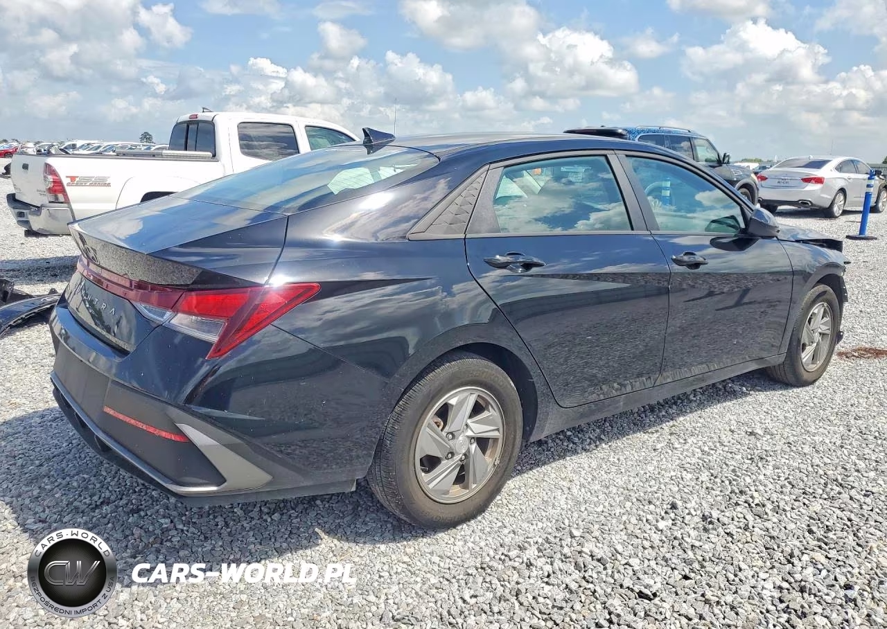 2025 Hyundai Elantra Se VIN:KMHLL4DG9SU012898 - 3