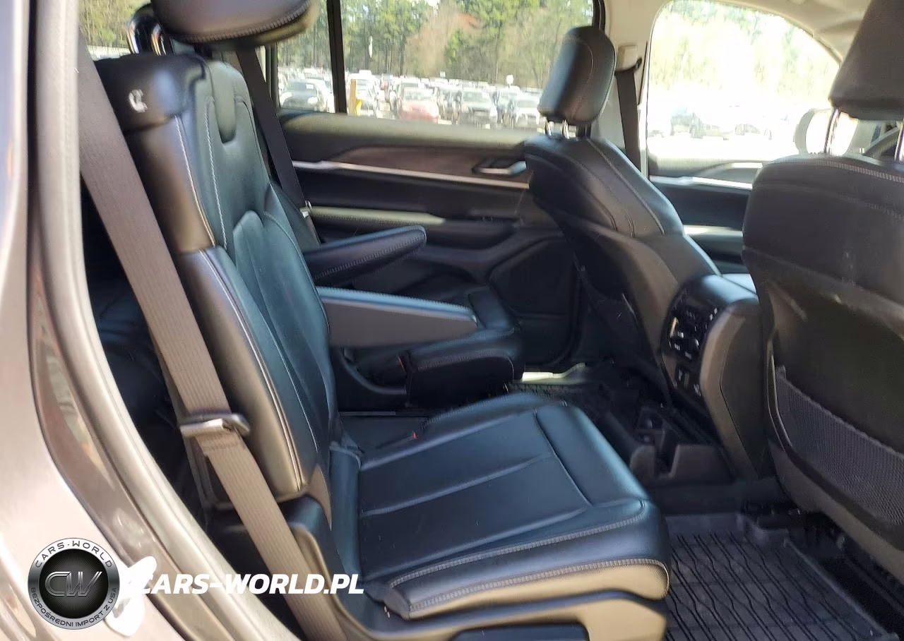 2023 Jeep Grand Cherokee L Limited VIN:1C4RJKBGXP8810838 - 11