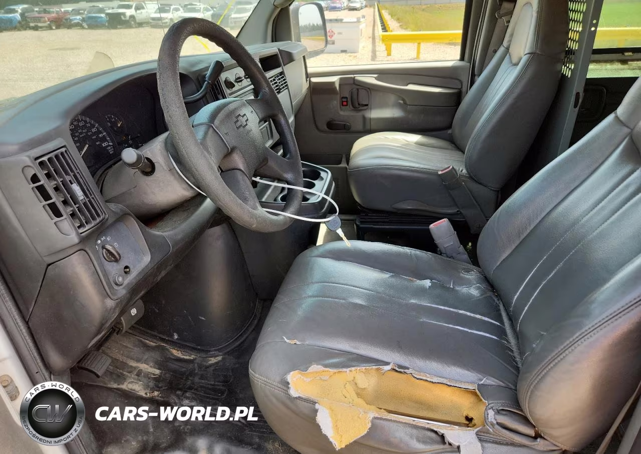 2007 Chev Express G2500 VIN:1GCGG25V971253395 - 7