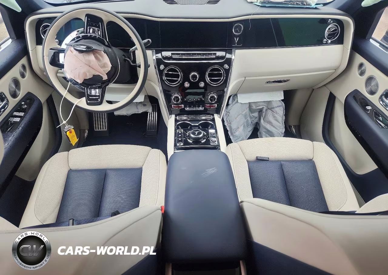 2025 Rolls-Royce Cullinan VIN:SLA13HA05SU228281 - 8