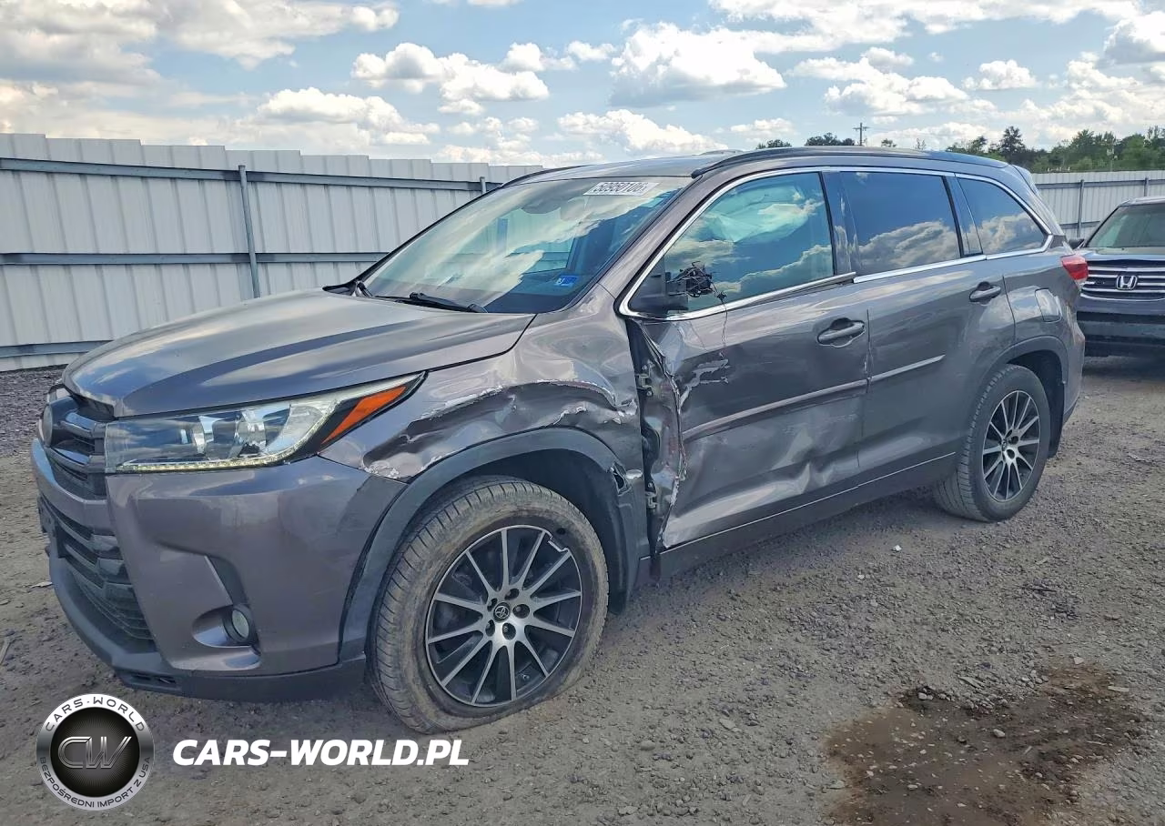 2018 Toyota Highlander Se