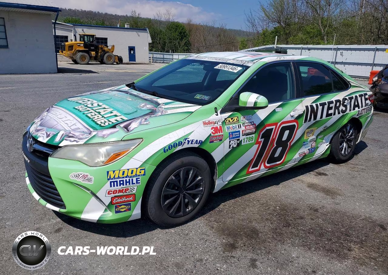 2016 Toyota Camry Le – zdjęcie 1 z 12