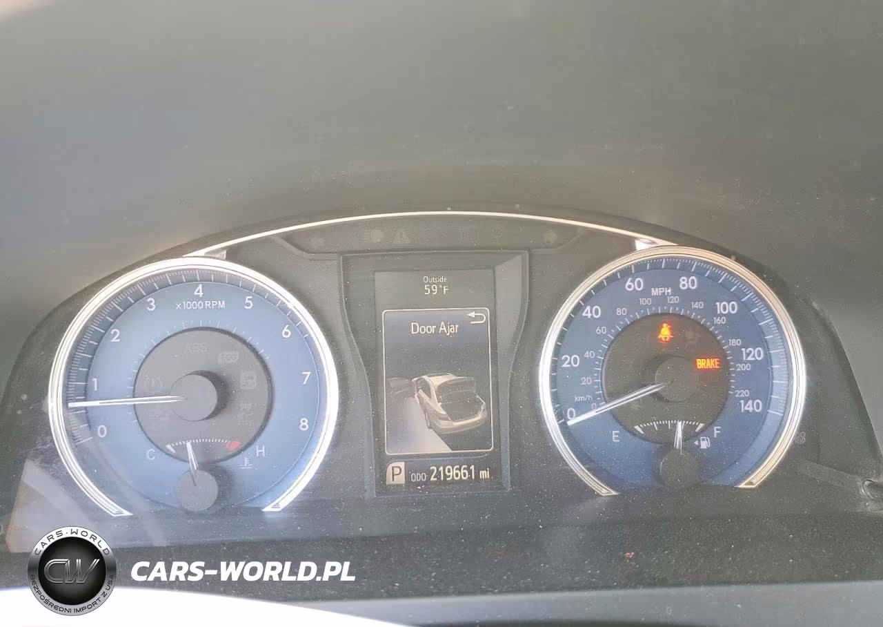 2016 Toyota Camry Le VIN:4T1BF1FK2GU183910 - 9
