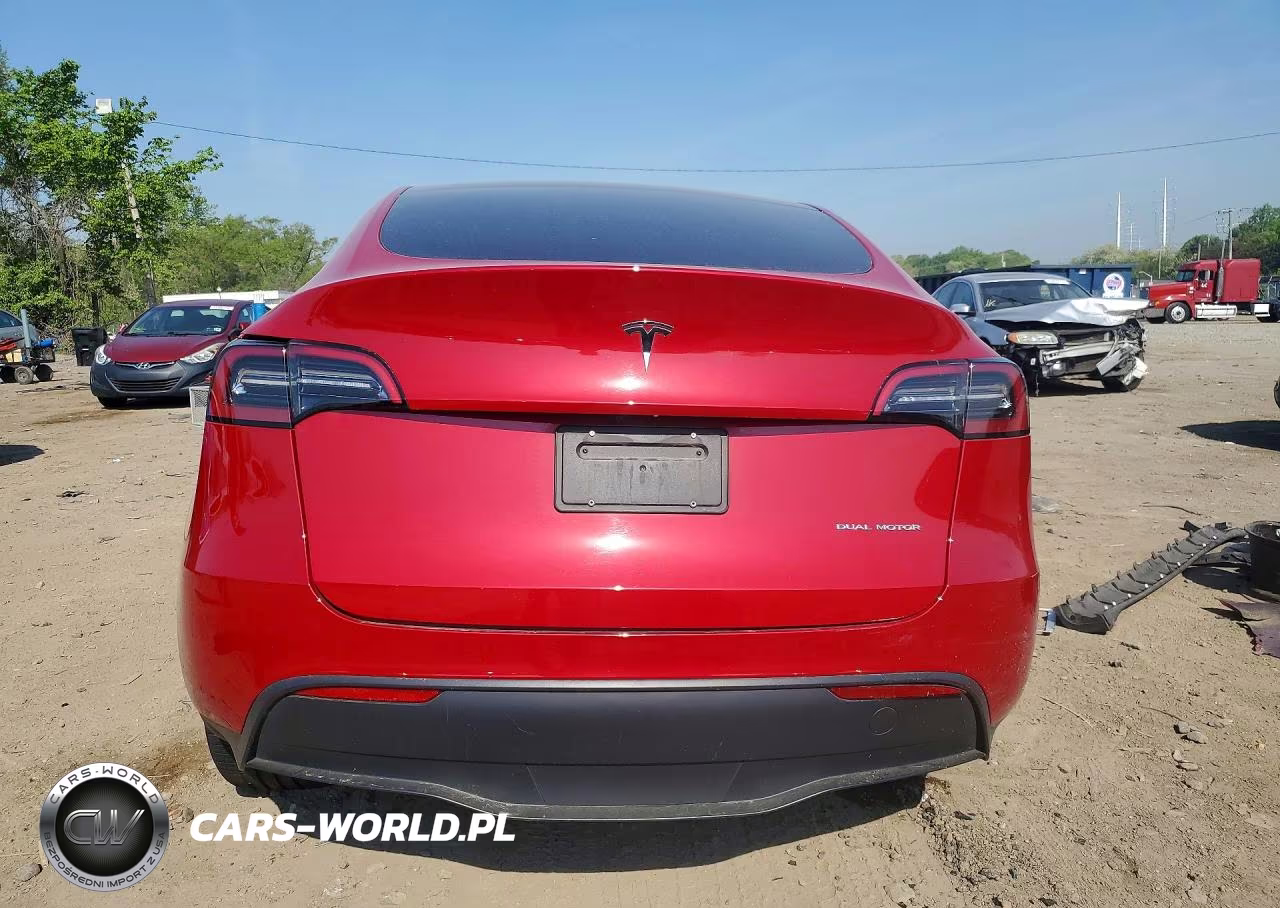 2023 Tesla Model Y VIN:7SAYGDEE1PF672870 - 6