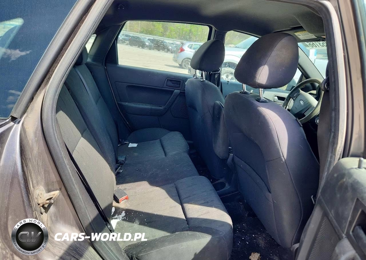 2011 Ford Focus Se VIN:1FAHP3FN8BW204828 - 10