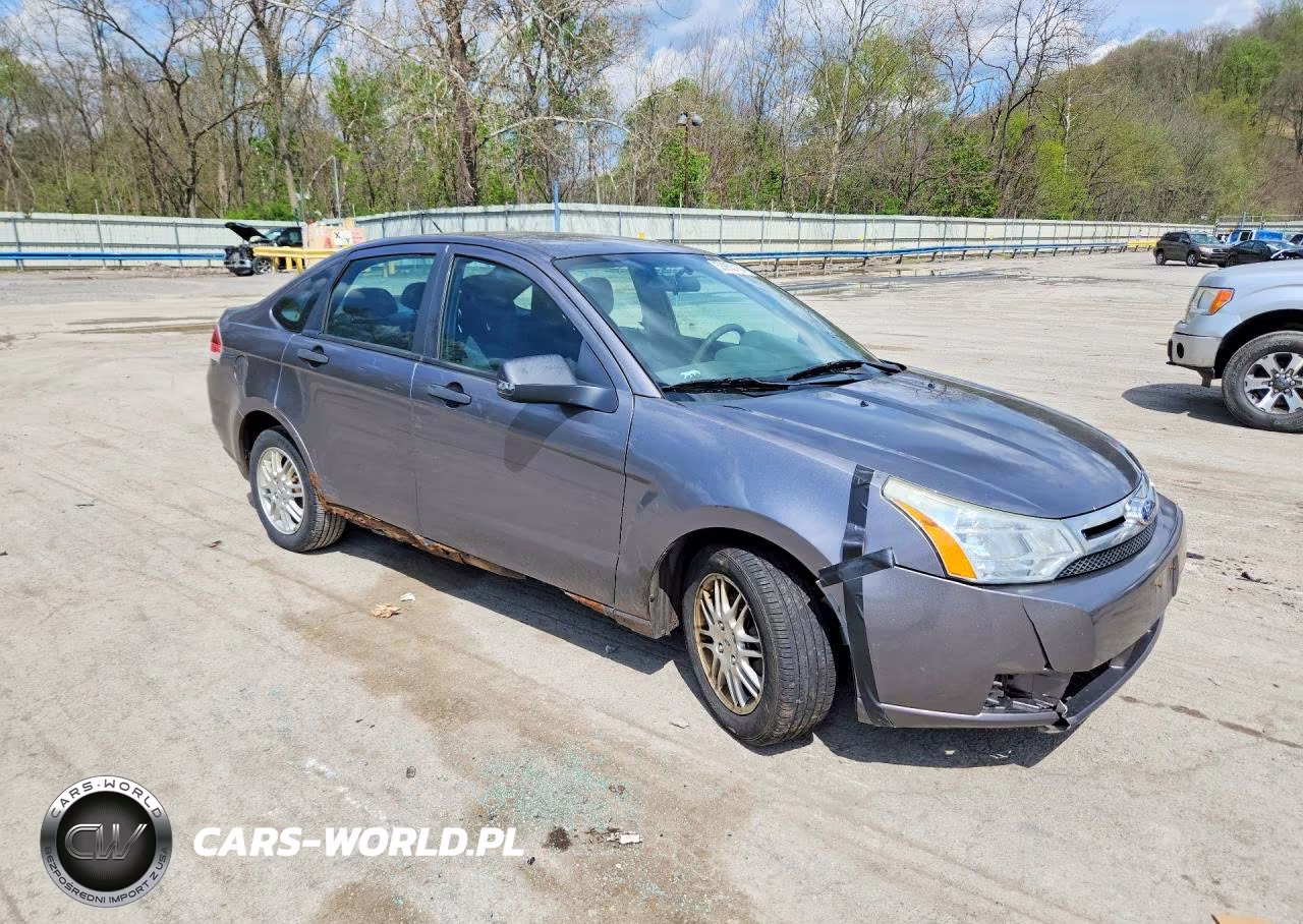 2011 Ford Focus Se VIN:1FAHP3FN8BW204828 - 4