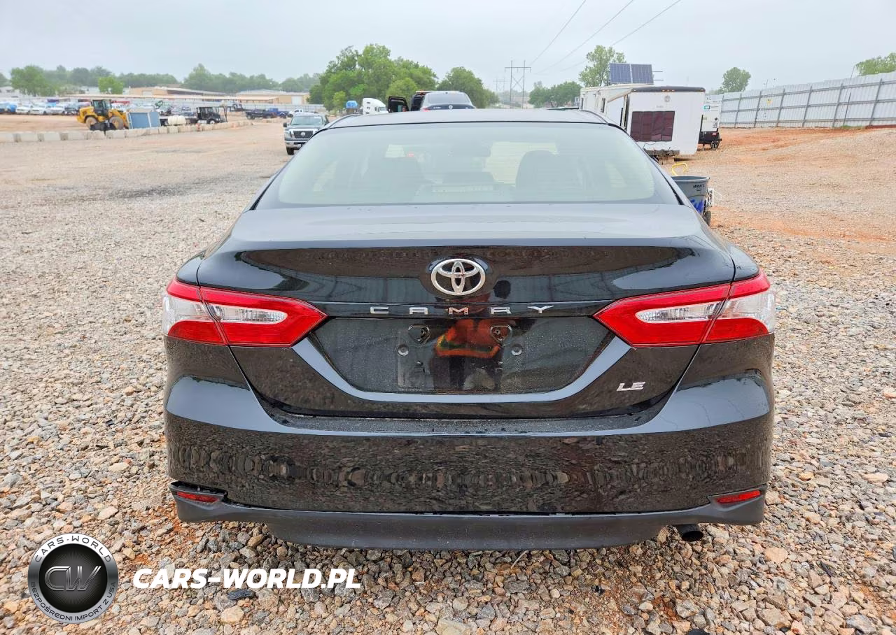 2018 Toyota Camry Le VIN:JTNB11HK1J3004376 - 6
