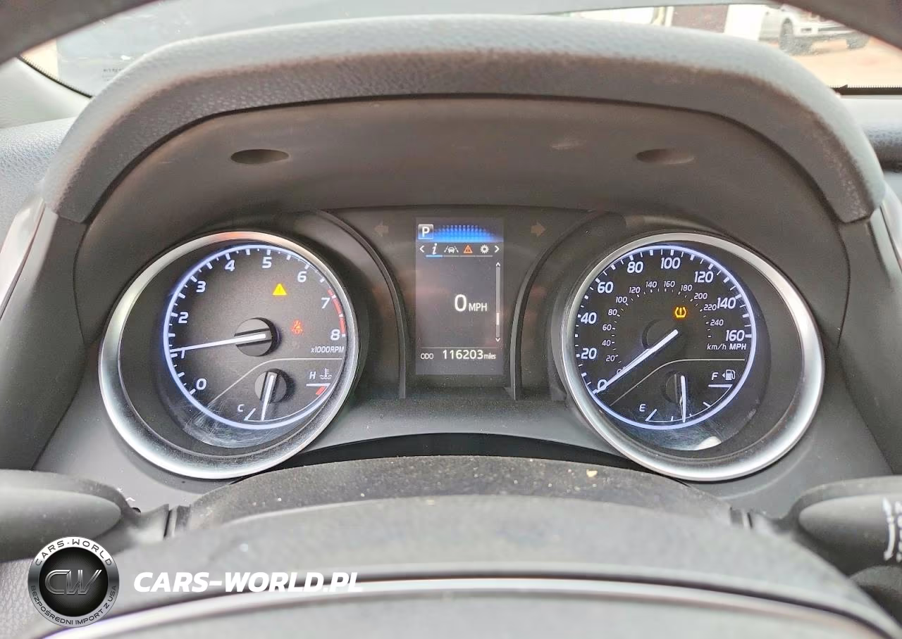 2018 Toyota Camry Le VIN:JTNB11HK1J3004376 - 9