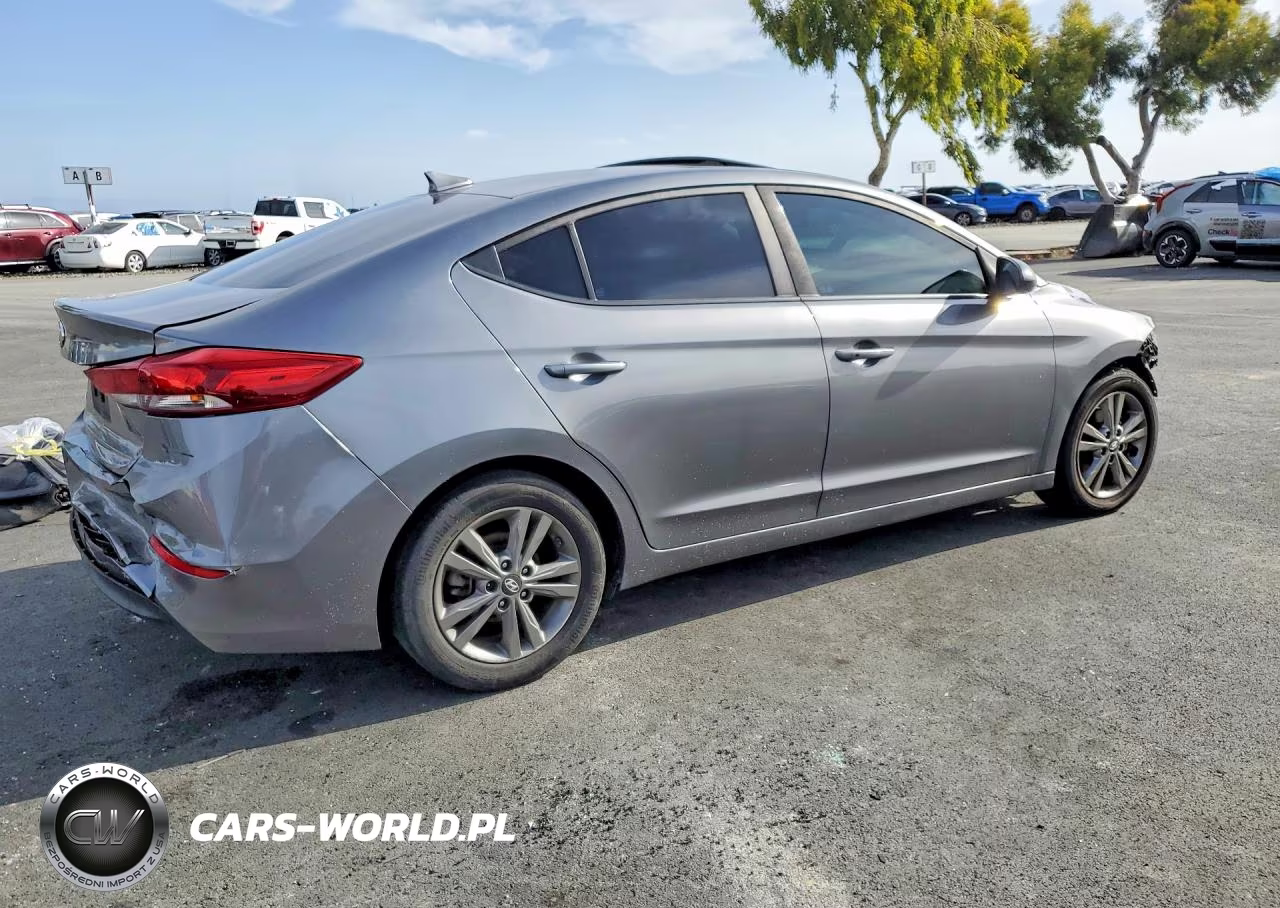 2018 Hyundai Elantra Value Edition VIN:5NPD84LF2JH398673 - 3