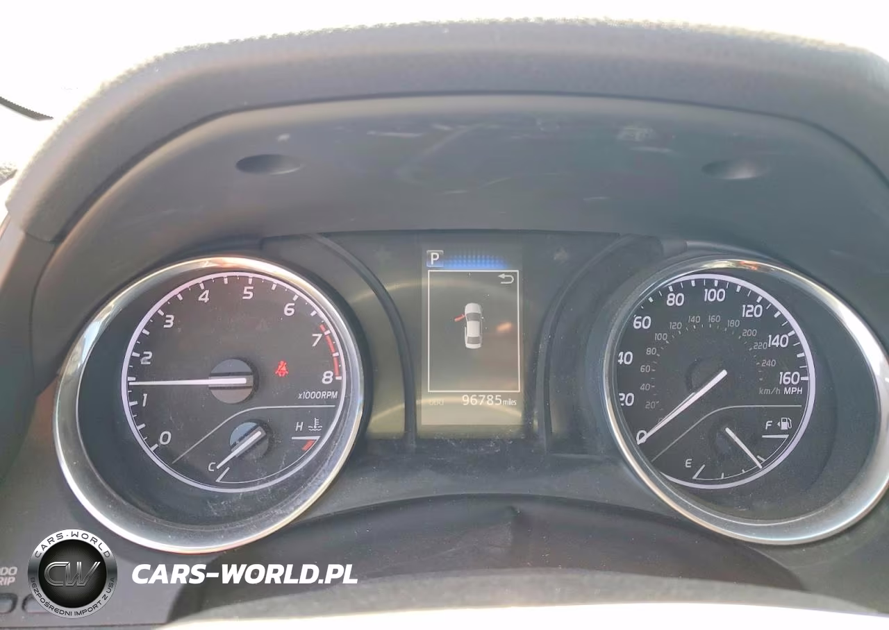2019 Toyota Camry Le VIN:4T1B11HK1KU811704 - 9