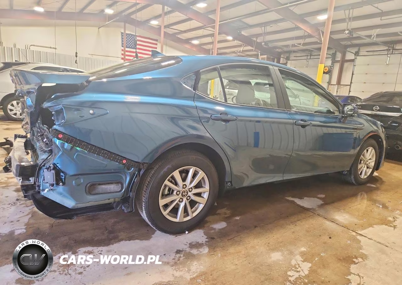 2026 Toyota Camry Le VIN:4T1DAACK5TU224195 - 3