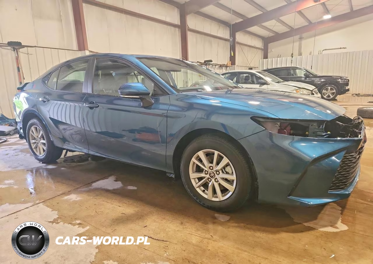 2026 Toyota Camry Le VIN:4T1DAACK5TU224195 - 4