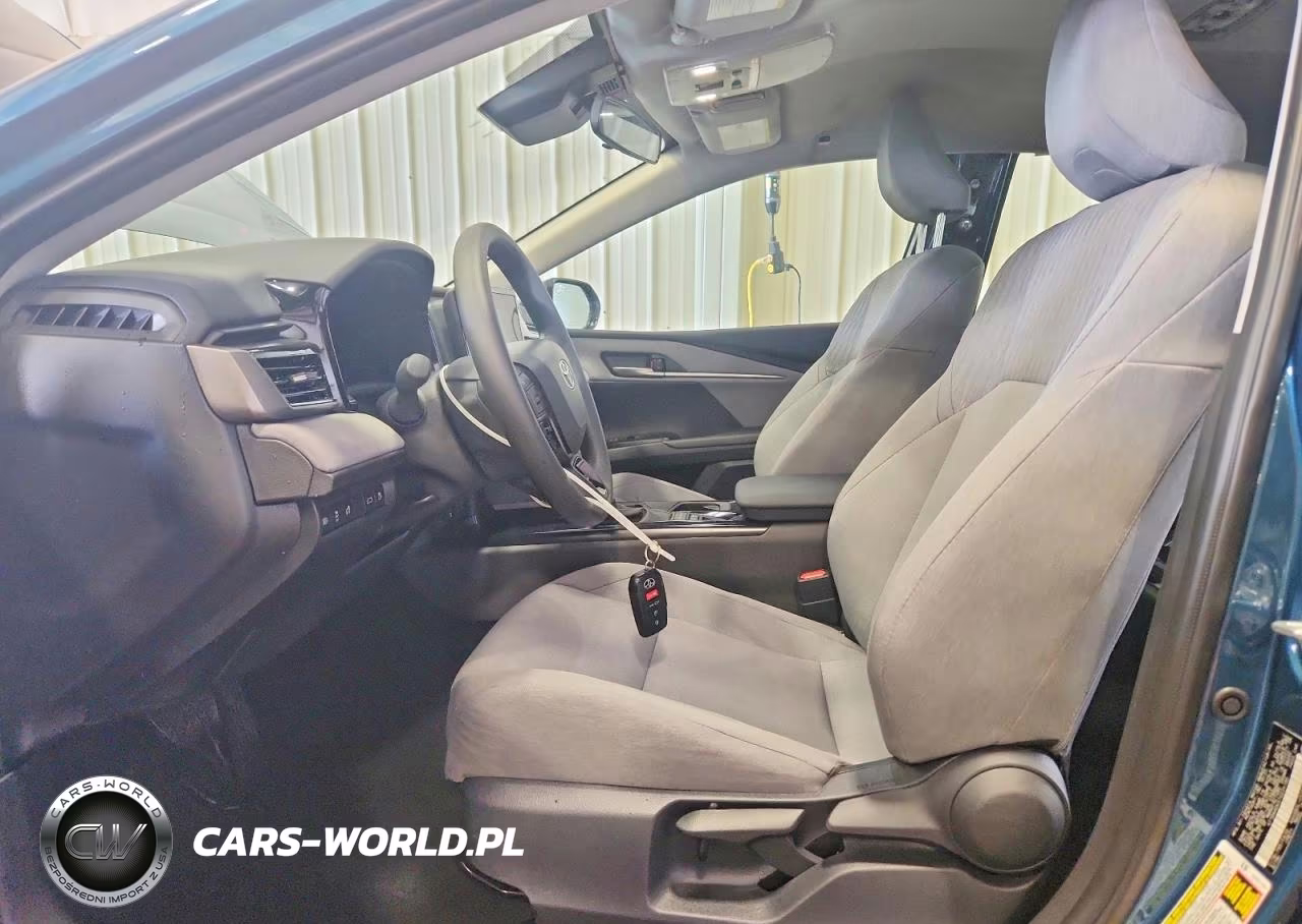 2026 Toyota Camry Le VIN:4T1DAACK5TU224195 - 7