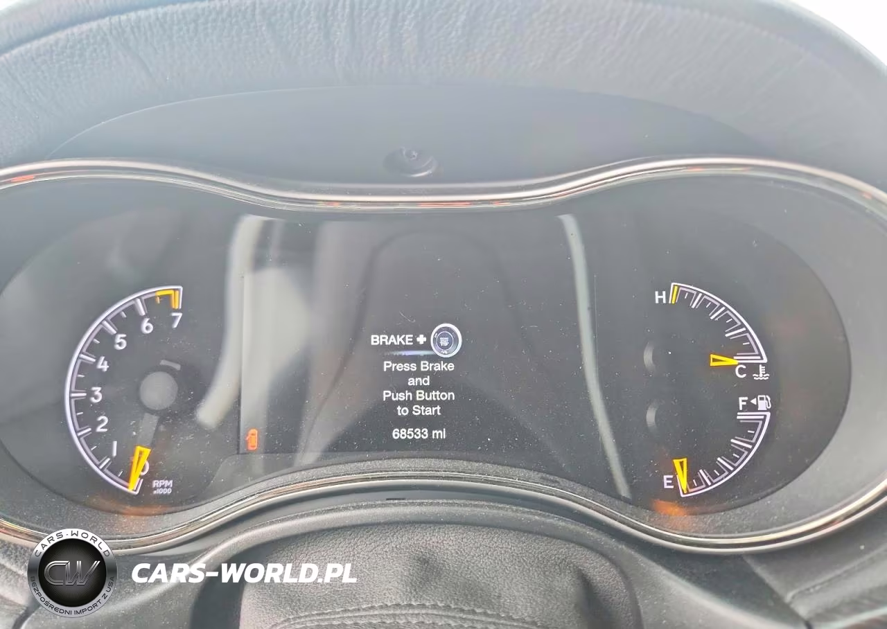 2019 Jeep Grand Cherokee Overland VIN:1C4RJECG6KC615549 - 9