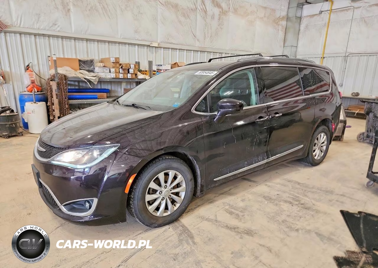 2018 Chrysler Pacifica Touring L